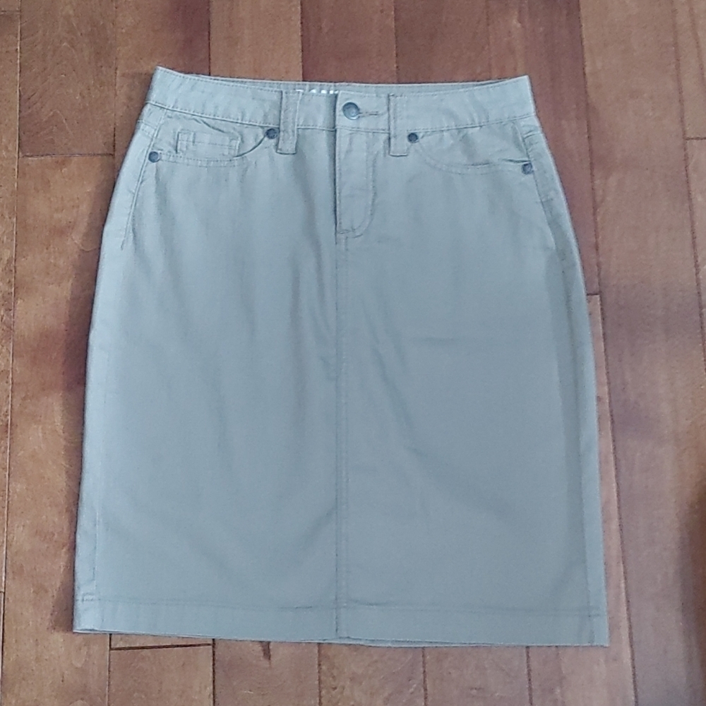 Santana Jeans denim skirt size 6 khaki colour